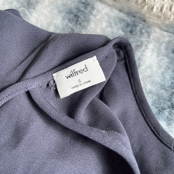 Aritiza Woman’s Flowy Jumpsuit Ankle-Cropped Wide Leg. - Picture 4 of 6